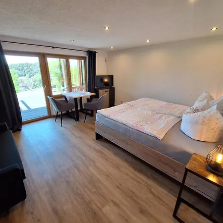 Gaestehaus Luitz Daire Rettenberg